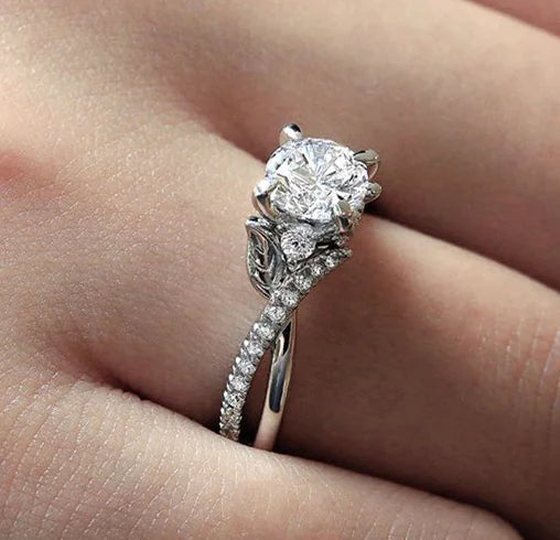 Stylish Women's Zircon Ring for Engagement and Proposal